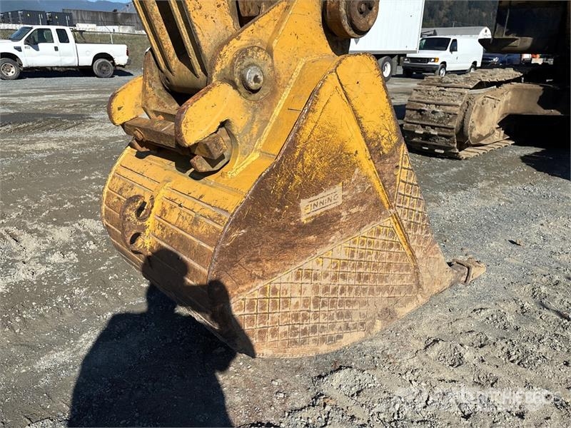 CAT 330B Kāpurķēžu ekskavatori