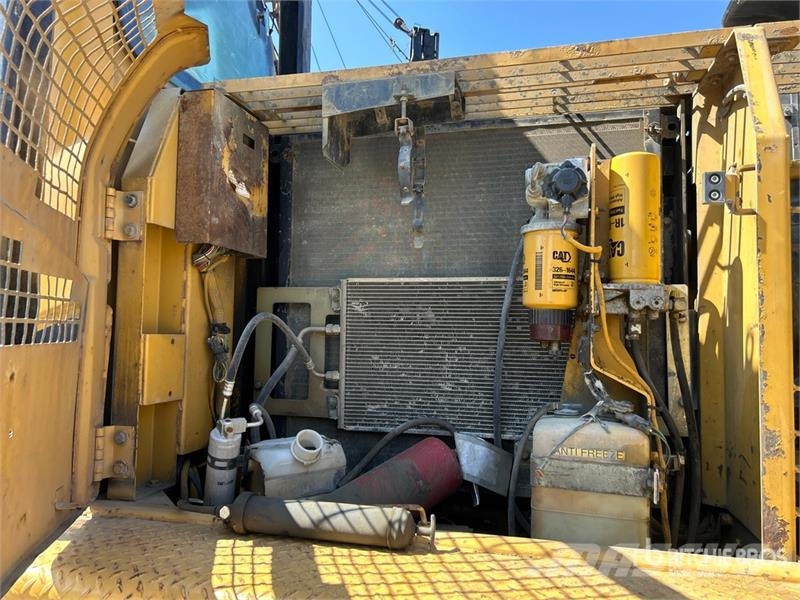 CAT 330C Tracked Excavator Escavatori cingolati