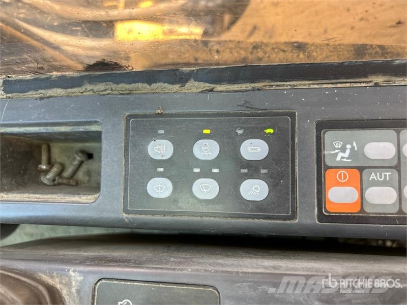 CAT 330C Tracked Excavator Escavatori cingolati