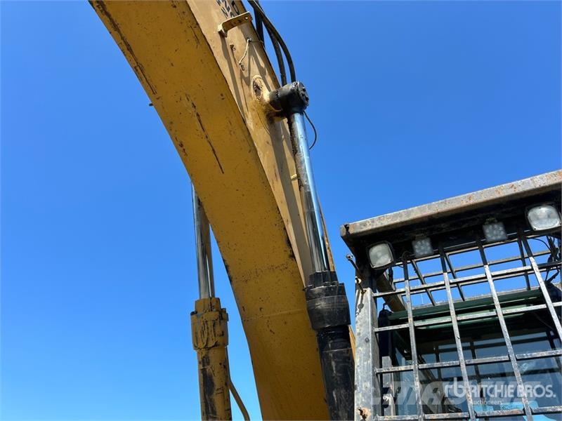 CAT 330C Tracked Excavator Escavatori cingolati