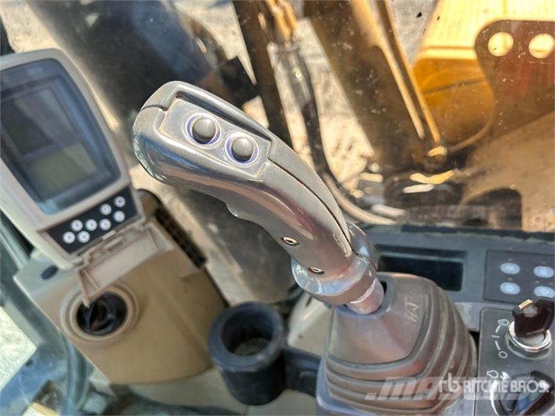 CAT 330C Tracked Excavator Escavatori cingolati