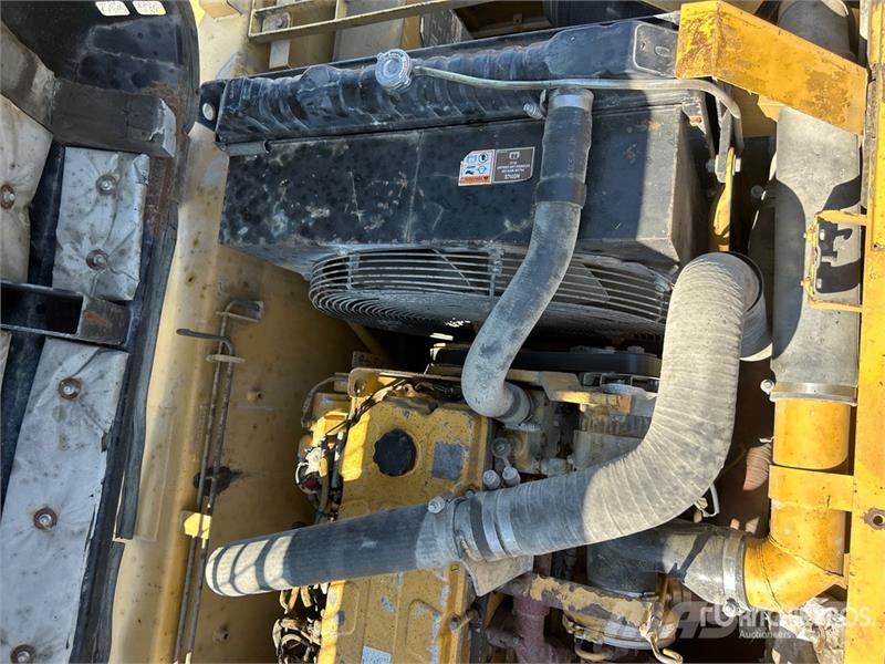 CAT 330C Tracked Excavator Escavatori cingolati