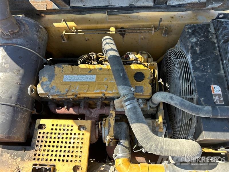 CAT 330C Tracked Excavator Escavatori cingolati