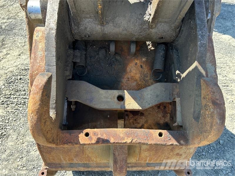 CAT 330C Tracked Excavator Escavatori cingolati
