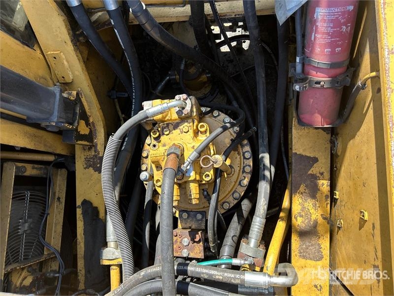 CAT 330C Tracked Excavator Escavatori cingolati