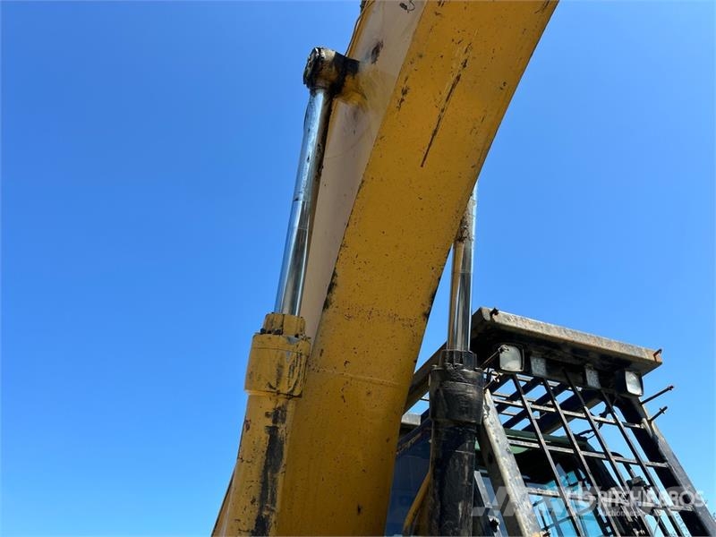 CAT 330C Tracked Excavator Escavatori cingolati