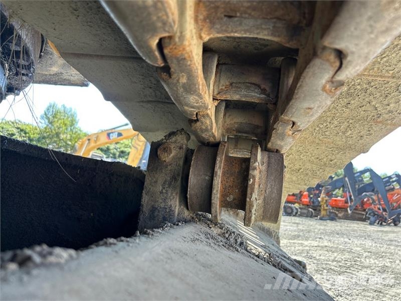 CAT 330C Tracked Excavator Escavatori cingolati