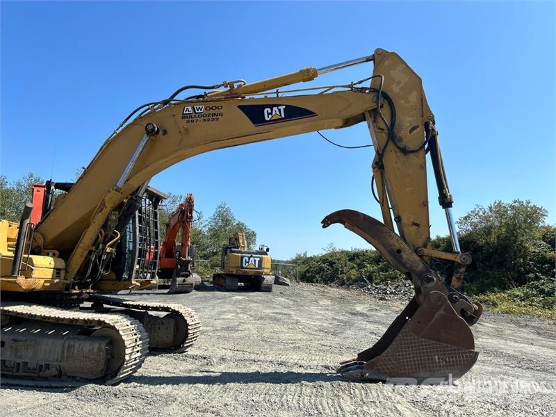 CAT 330C Tracked Excavator Escavatori cingolati