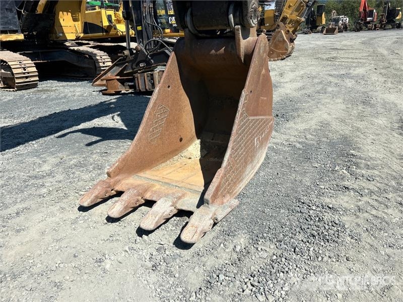 CAT 330C Tracked Excavator Escavatori cingolati