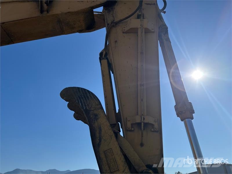 CAT 330L Tracked Excavator Paletli ekskavatörler