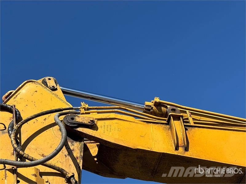 CAT 330L Tracked Excavator Paletli ekskavatörler