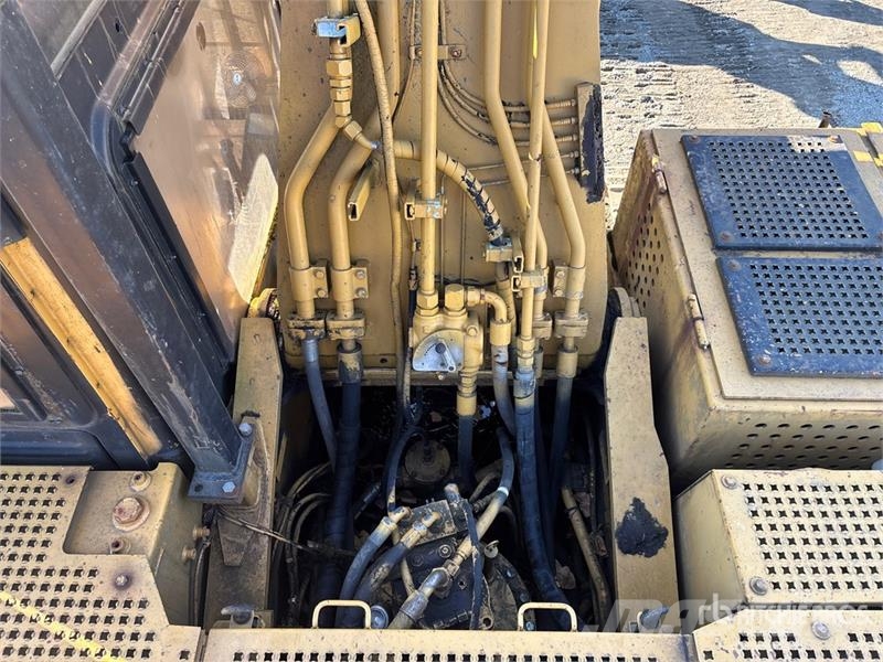 CAT 330L Tracked Excavator Paletli ekskavatörler