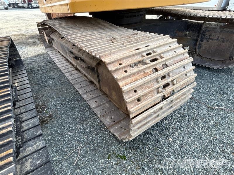 CAT 335F Tracked Excavator Kāpurķēžu ekskavatori