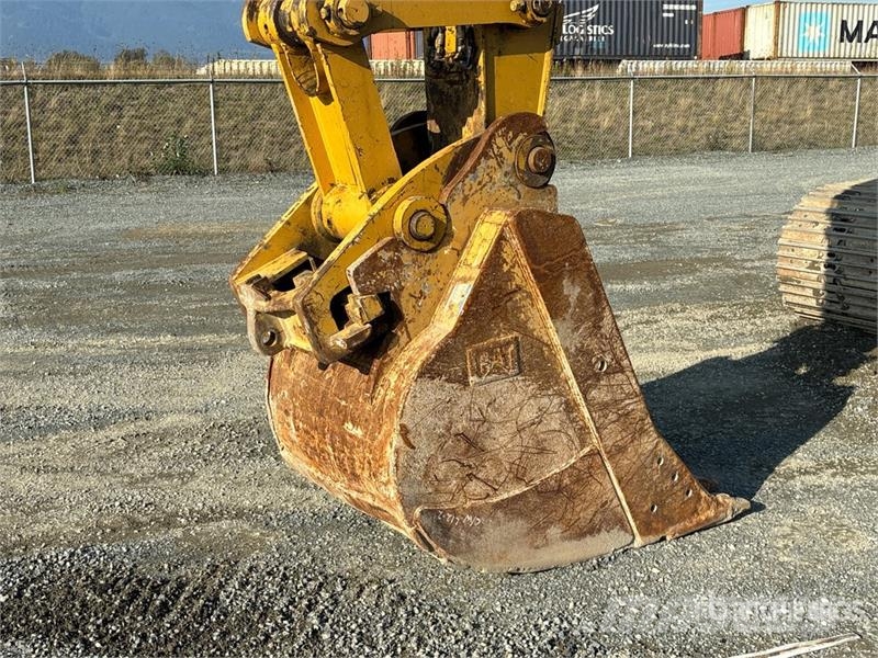 CAT 335FL CR Tracked Excavator Gravemaskiner på larvebånd