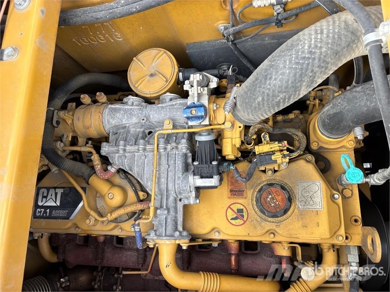 CAT 335FL CR Tracked Excavator Gravemaskiner på larvebånd