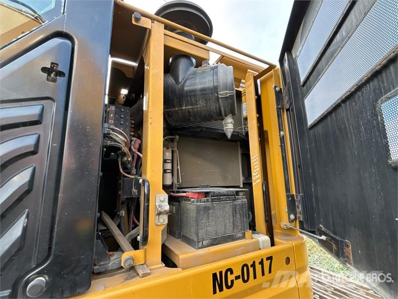 CAT 335FL CR Tracked Excavator Gravemaskiner på larvebånd