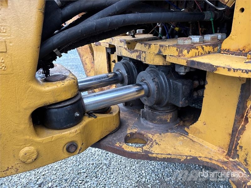 CAT 420E Tractopelle