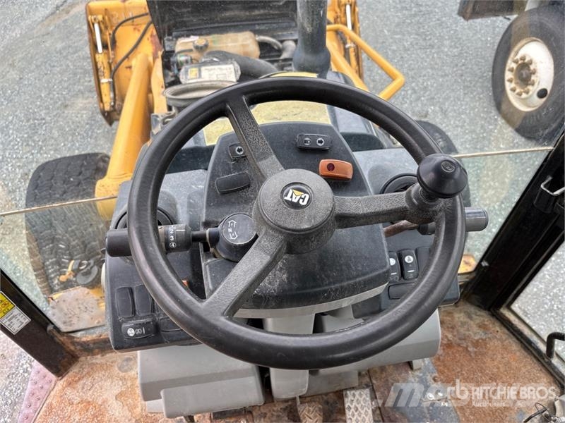 CAT 420E Tractopelle