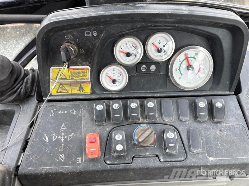 CAT 420E Tractopelle