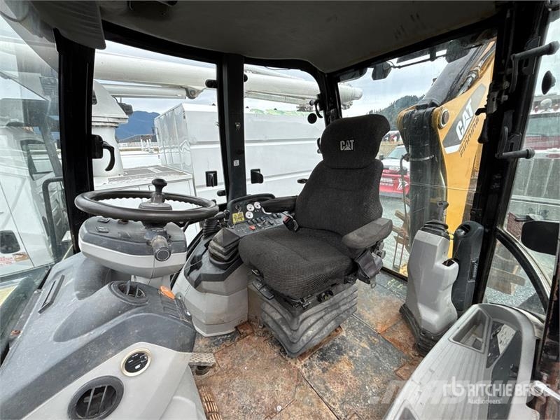 CAT 420E Tractopelle