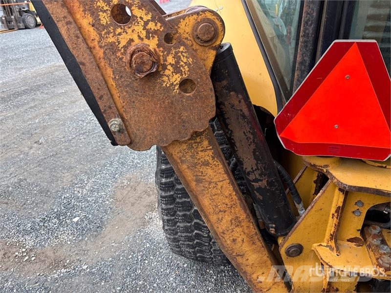CAT 420E Tractopelle