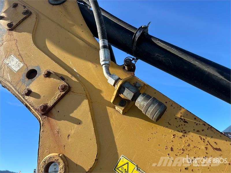 CAT 430E Rovokopači