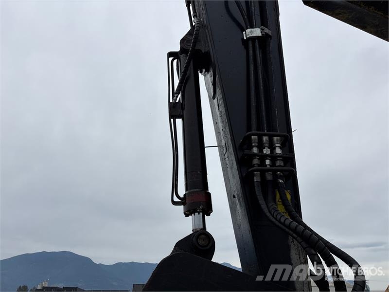 CAT 558 Short Wood Log Loader Mafsalli yükleyiciler