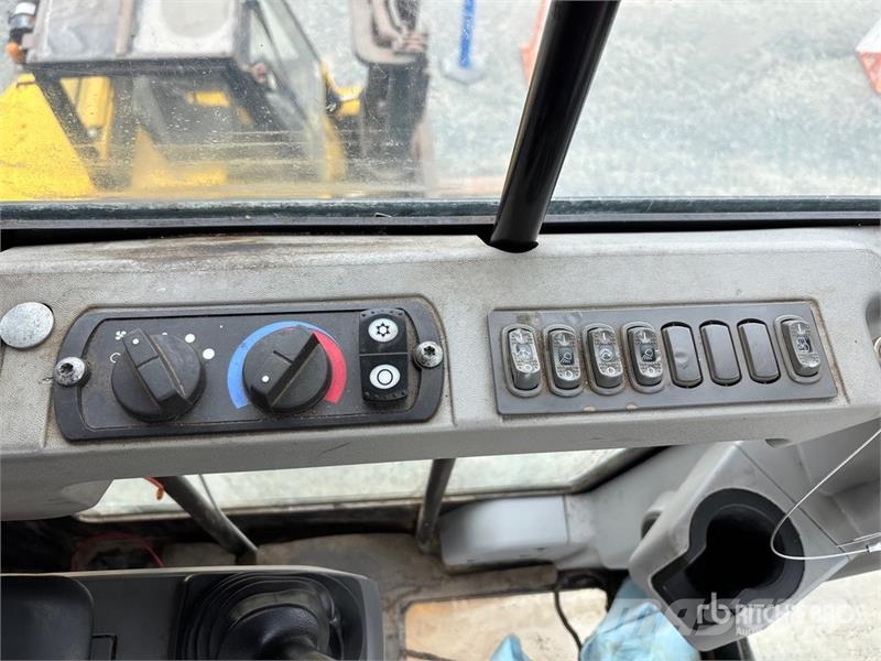 CAT 558 Short Wood Log Loader Mafsalli yükleyiciler