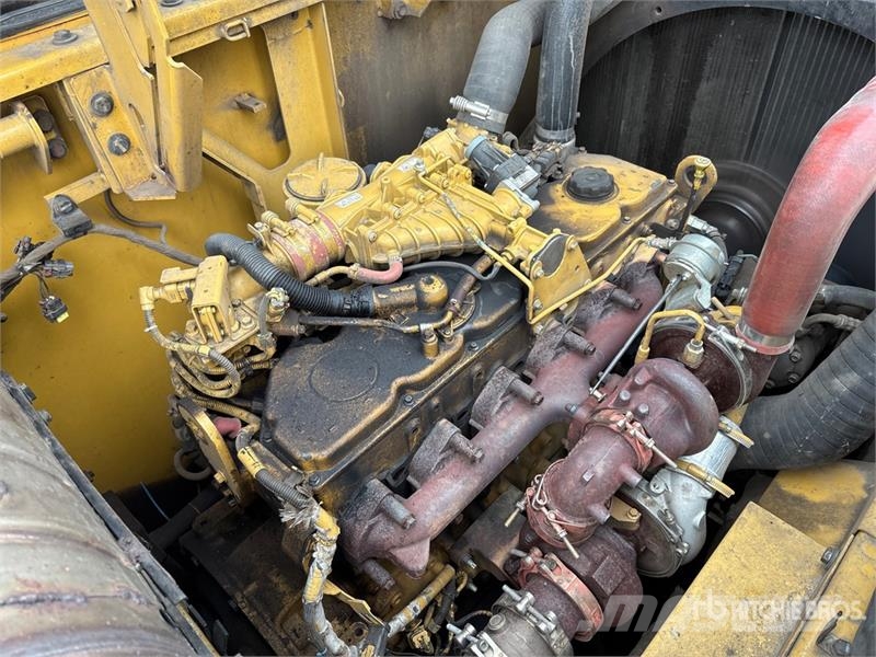 CAT 558 Short Wood Log Loader Mafsalli yükleyiciler