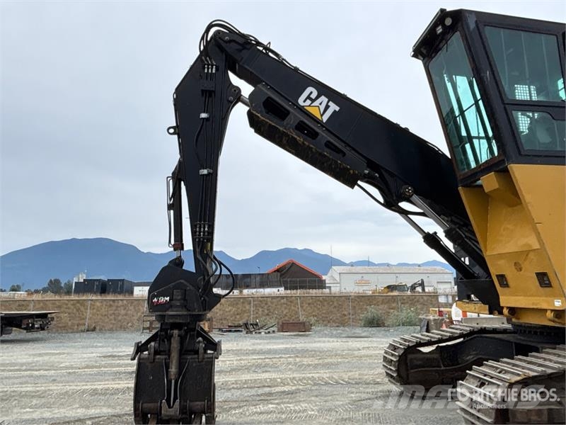CAT 558 Short Wood Log Loader Mafsalli yükleyiciler
