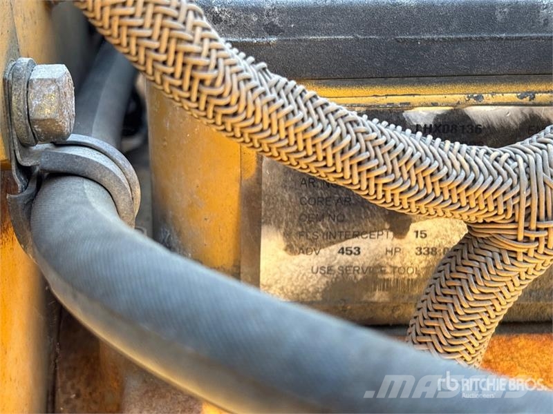 CAT 740 Zglobni damperi