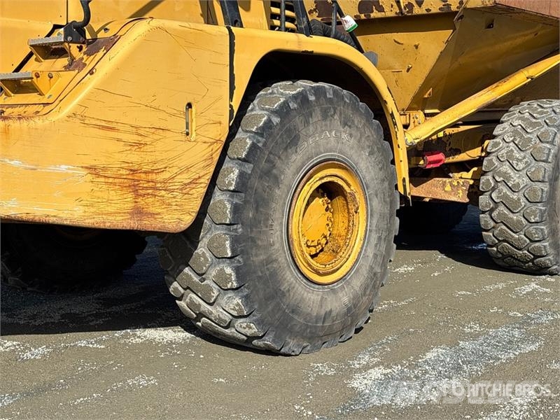 CAT 740 Zglobni damperi