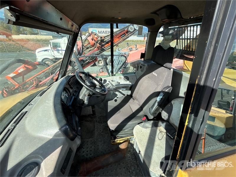 CAT 740 Zglobni damperi