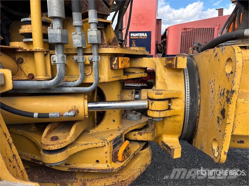 CAT 740 Zglobni damperi