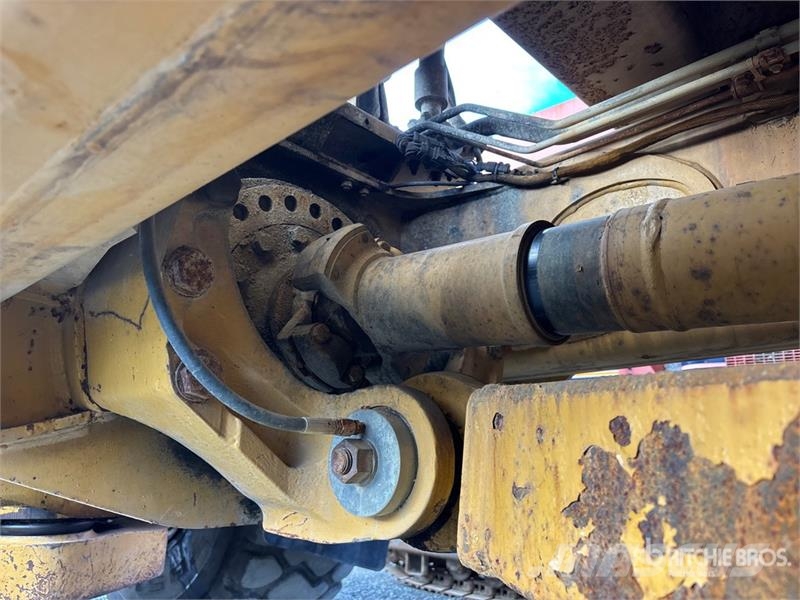 CAT 740 Zglobni damperi