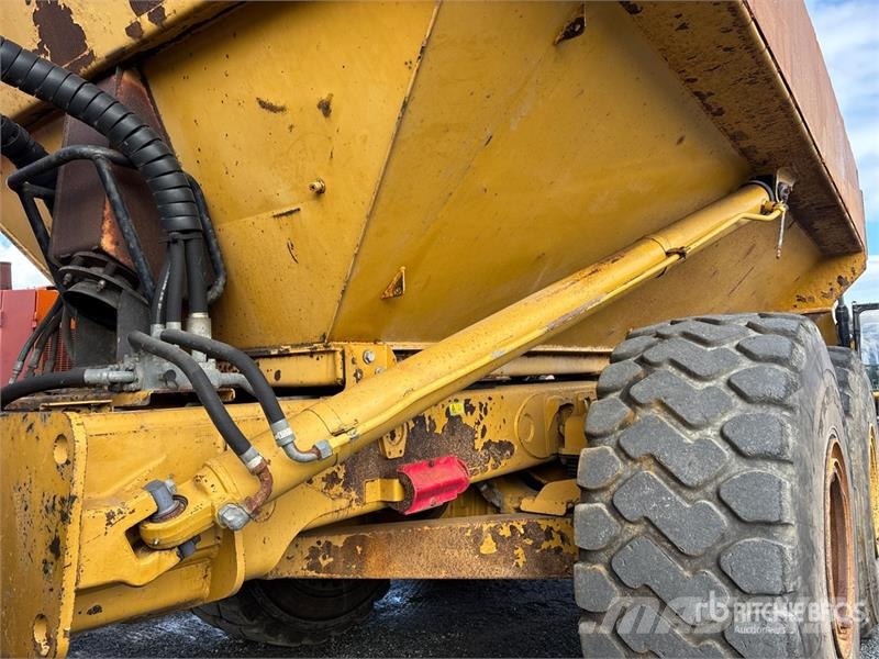 CAT 740 Zglobni damperi