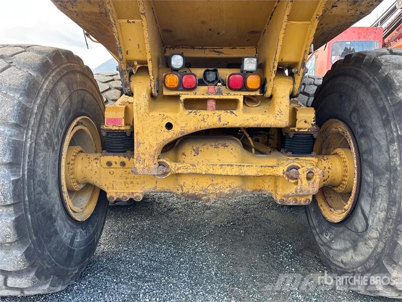 CAT 740 Zglobni damperi