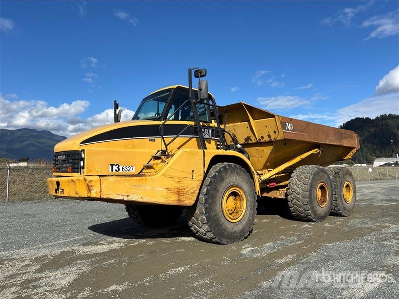 CAT 740 Zglobni damperi