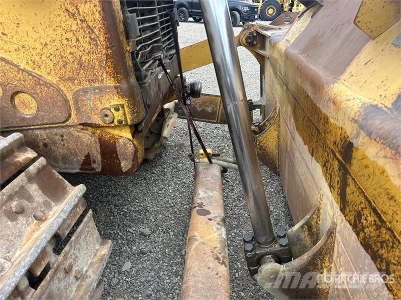 CAT D8T Buldozer sobre oruga