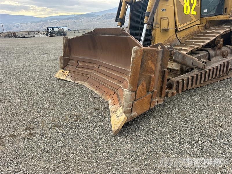CAT D8T Buldozer sobre oruga