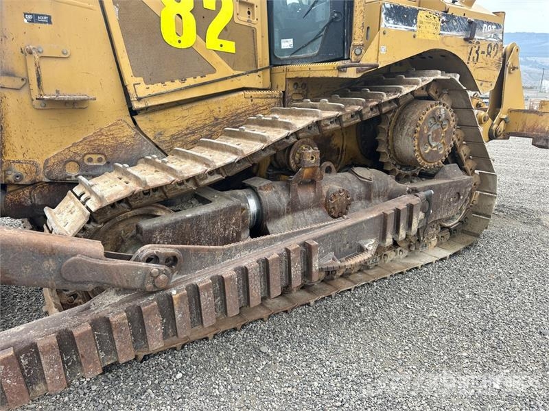 CAT D8T Buldozer sobre oruga