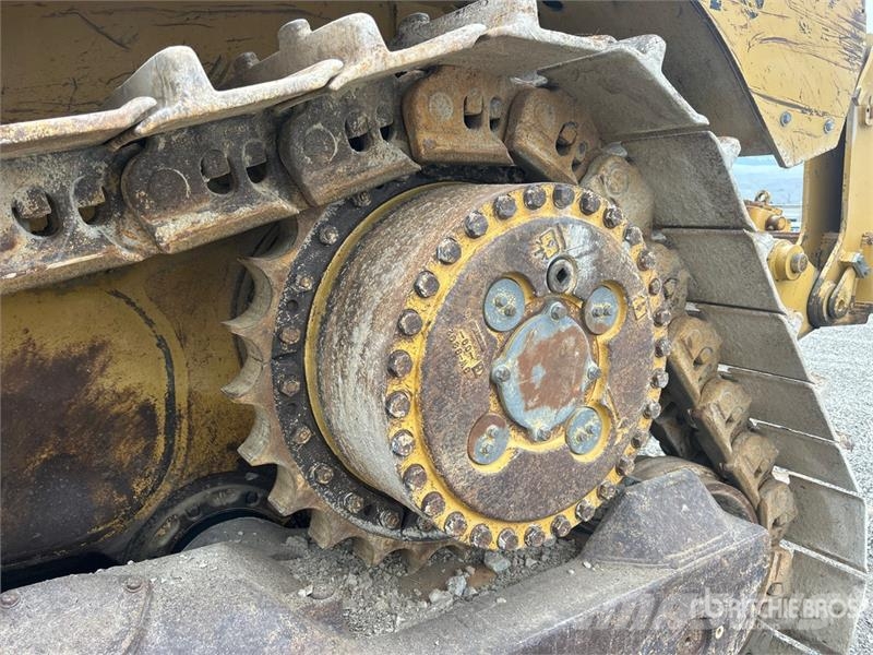 CAT D8T Buldozer sobre oruga
