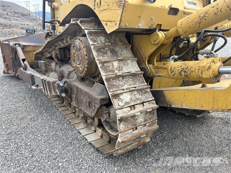 CAT D8T Buldozer sobre oruga