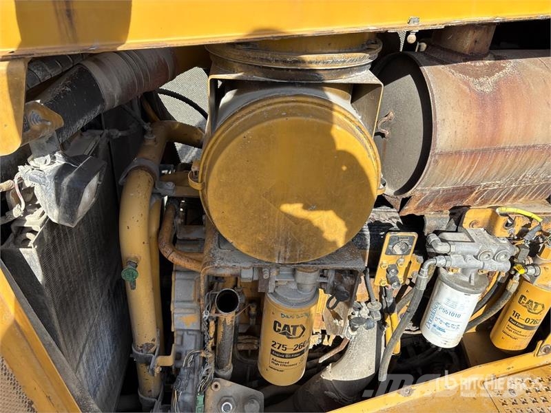 CAT D8T Bulldozer