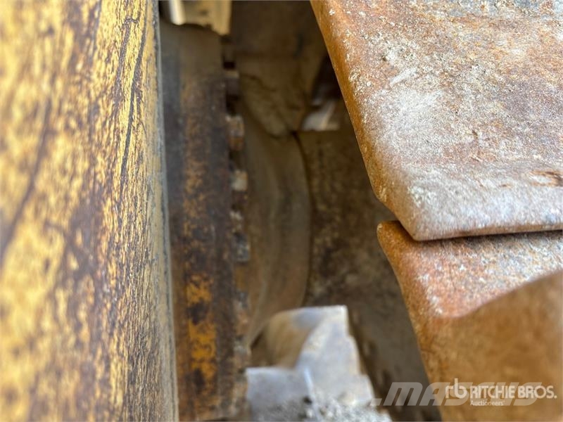 CAT D8T Bulldozer