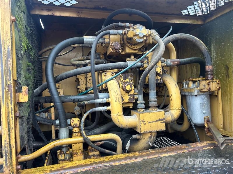 CAT EL300 Tracked Excavator Crawler excavators