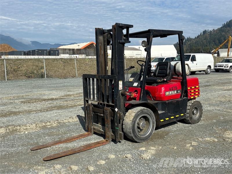 CAT GP30 10435 lb Cushion Tire Forklift Gaffeltrucker - Annet