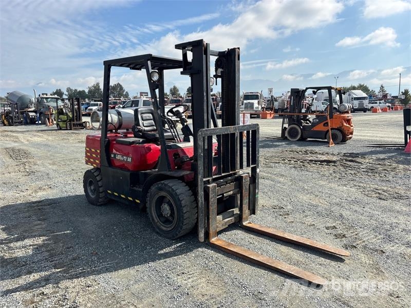CAT GP30 10435 lb Cushion Tire Forklift Gaffeltrucker - Annet