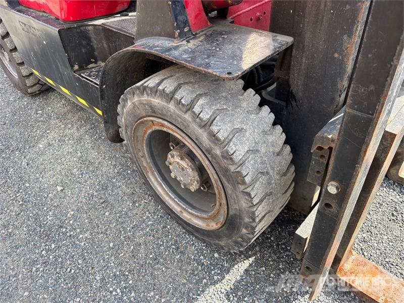 CAT GP30 10435 lb Cushion Tire Forklift Gaffeltrucker - Annet