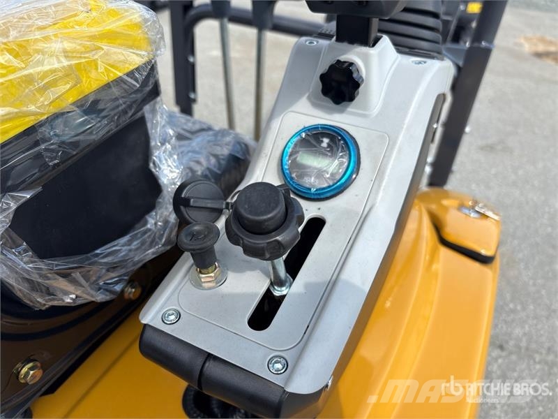 CFG QK18R Mini Excavator (Unused) Mini kotrók < 7t